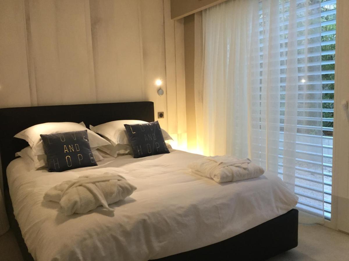 Villa Catleya Appart Hotel แซ็งต์-ราฟาเอล ภายนอก รูปภาพ